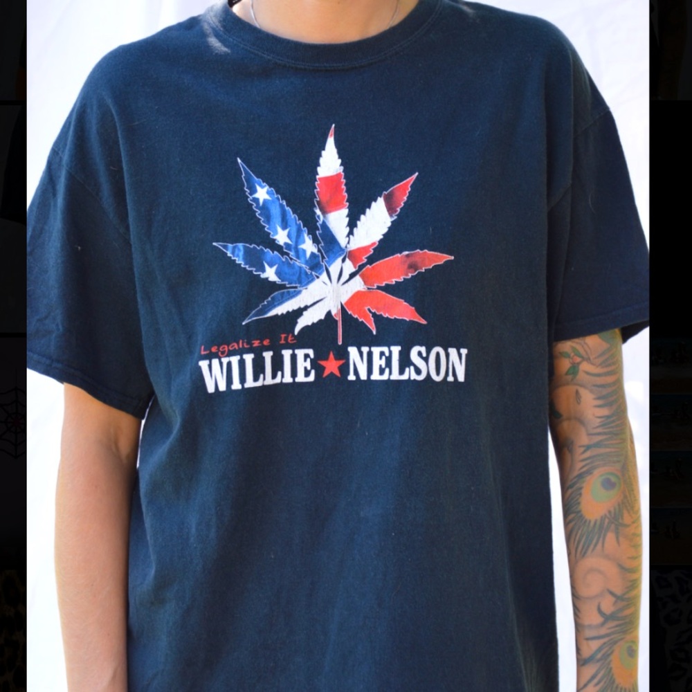 Willie Nelson Vintage rare Legalize It t shirt